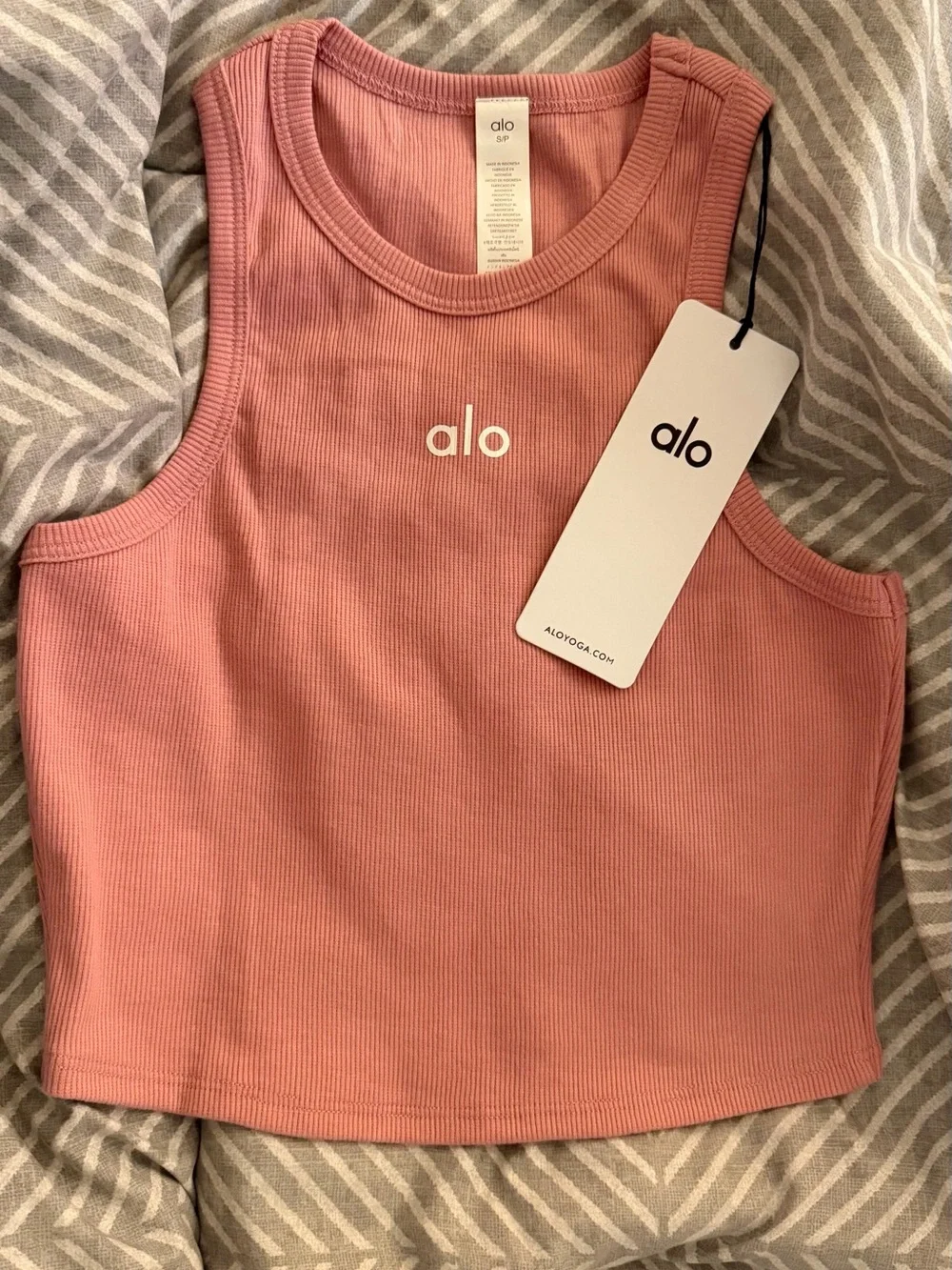 ALO Yoga Ribbed Crop Tank in Rose